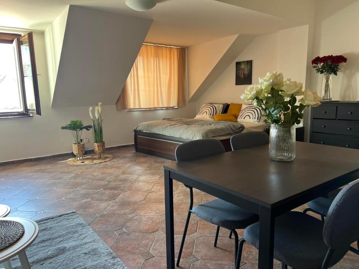 Old Town Square Apartments — Photos 2